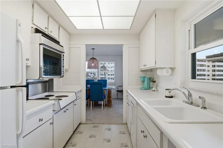 3400 Gulf Shore Blvd N L8, Naples, Florida 34103