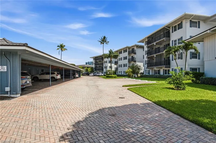 3400 Gulf Shore Blvd N L8, Naples, Florida 34103