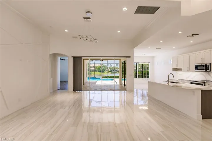 15950  Delasol  LN, Naples, FL 34110