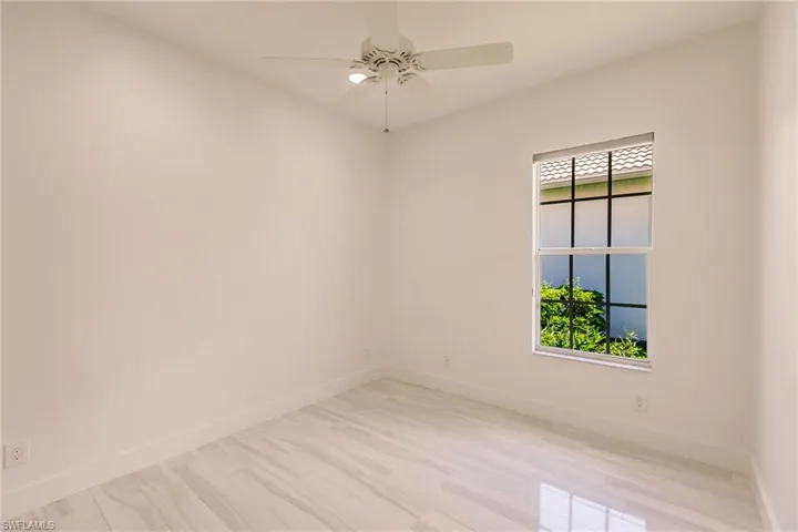 15950  Delasol  LN, Naples, FL 34110