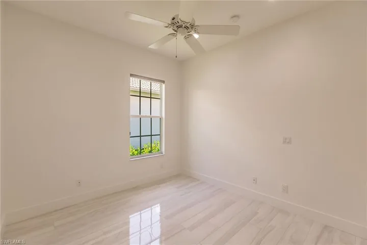 15950  Delasol  LN, Naples, FL 34110