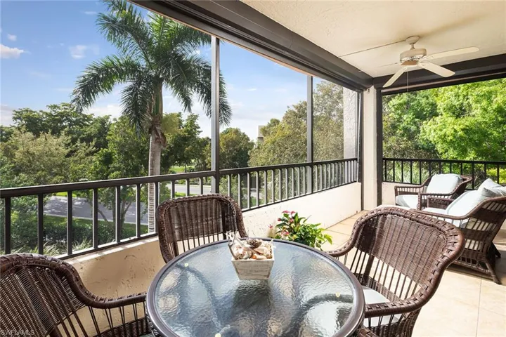 6500  Valen  WAY, Naples, FL 34108