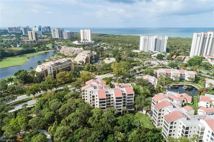 6500  Valen  WAY, Naples, FL 34108