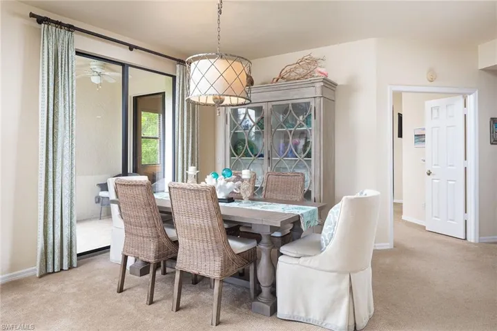6500  Valen  WAY, Naples, FL 34108