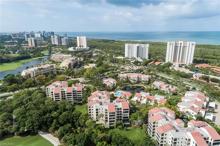6500  Valen  WAY, Naples, FL 34108