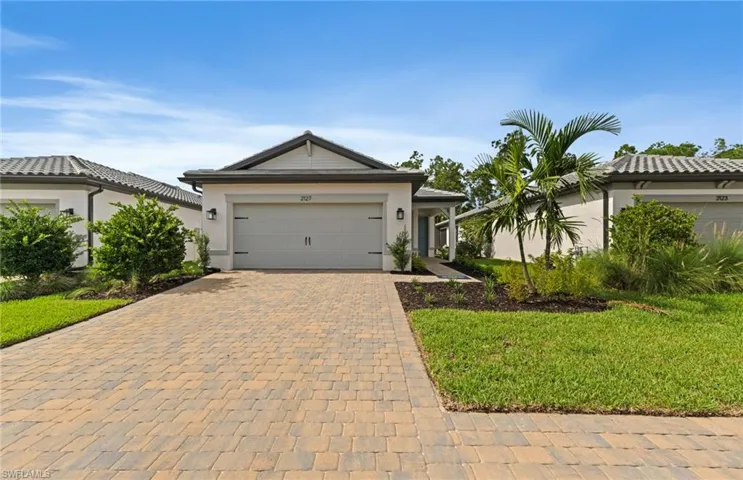 2127 Freemont Way, Naples, Florida 34120