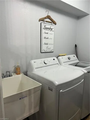 1816 NE 21st  PL, Cape Coral, FL 33909