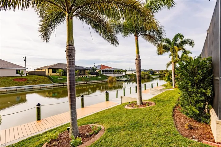 Tropical Landscape by the Dock, Captain's Walk & Canal!