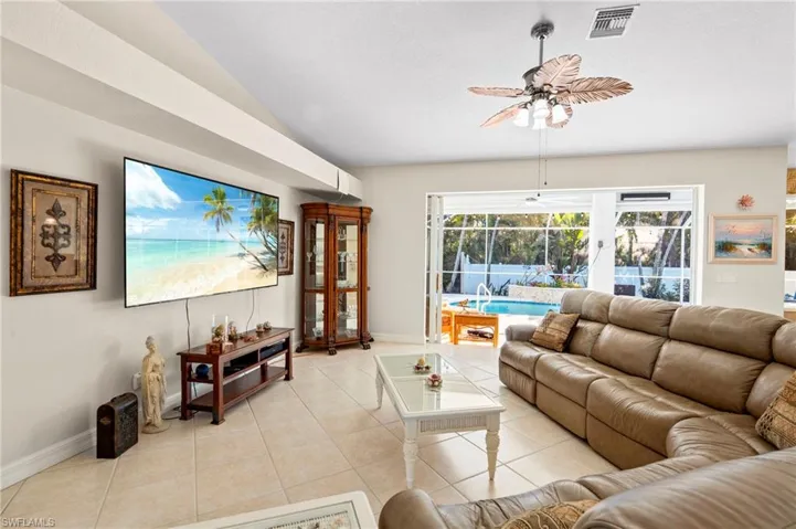 5243 Agualinda Blvd, Cape Coral Fl 33914