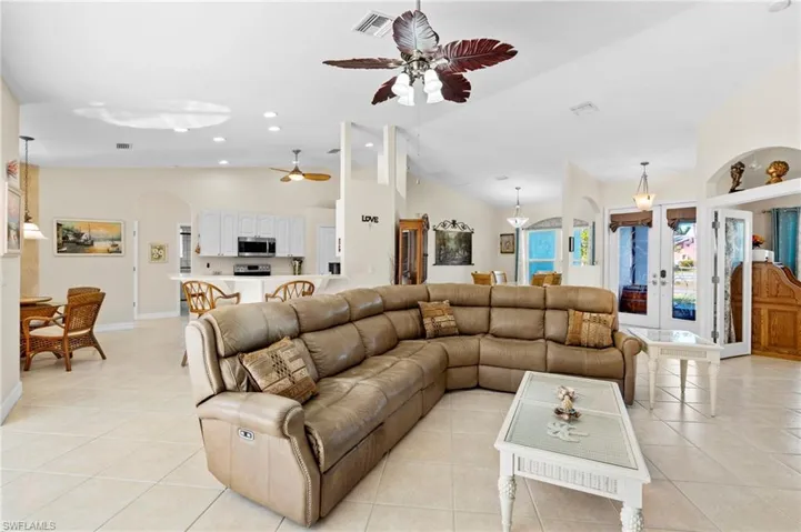 5243 Agualinda Blvd, Cape Coral Fl 33914