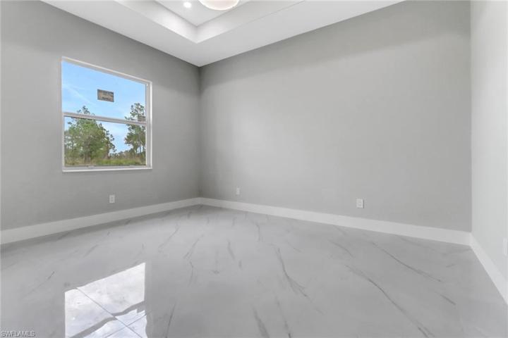 2705  42nd W ST, Lehigh Acres, FL 33971