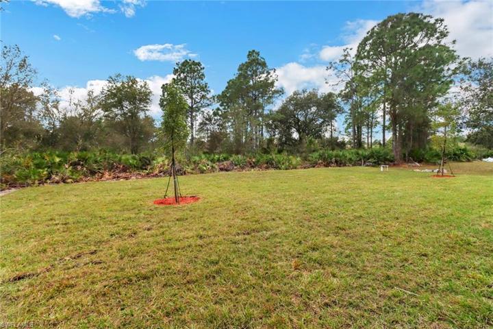 2705  42nd W ST, Lehigh Acres, FL 33971
