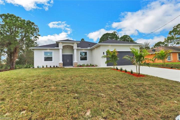 2705  42nd W ST, Lehigh Acres, FL 33971