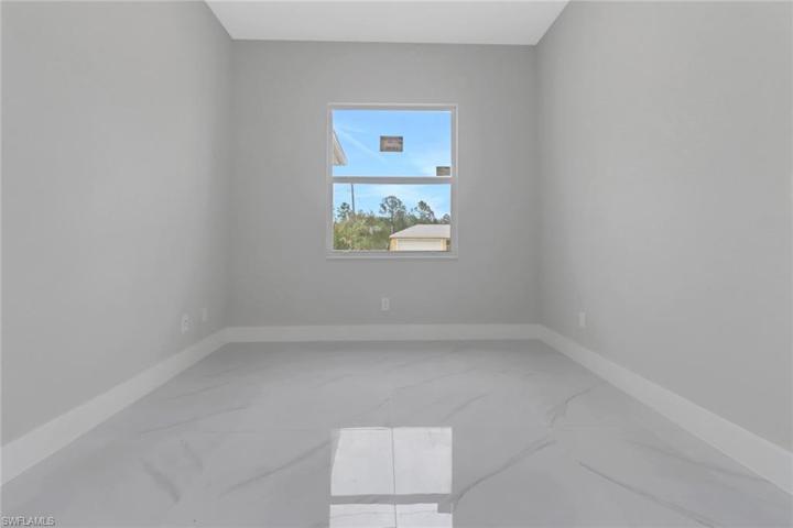 2705  42nd W ST, Lehigh Acres, FL 33971
