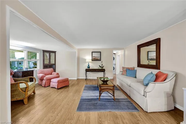 522 Menton Ln, Naples, Florida 34112