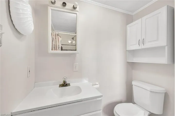 522 Menton Ln, Naples, Florida 34112