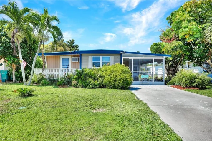 522 Menton Ln, Naples, Florida 34112