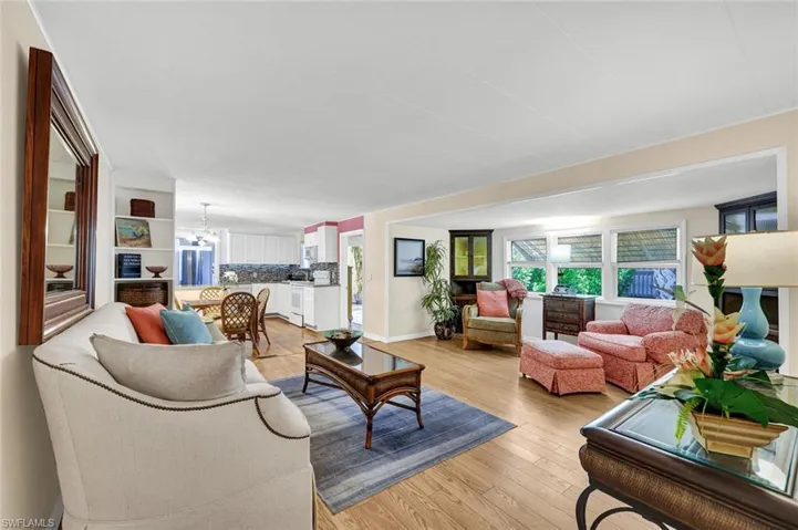 522 Menton Ln, Naples, Florida 34112