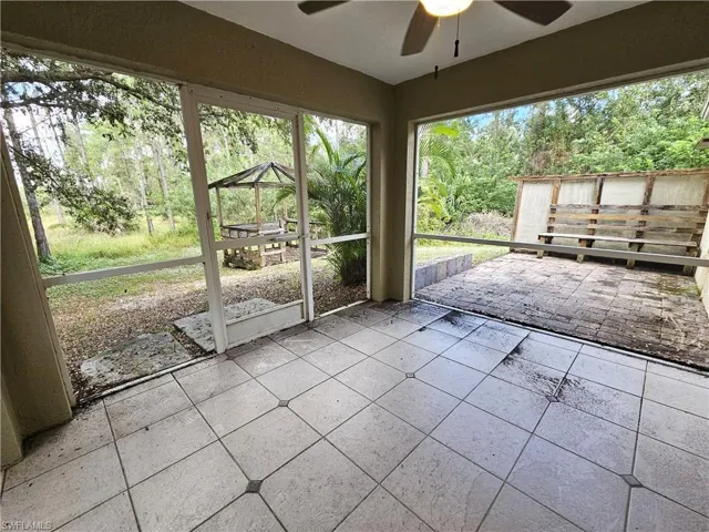 3621  45th NE AVE, Naples, FL 34120