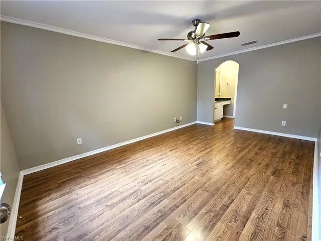 3621  45th NE AVE, Naples, FL 34120