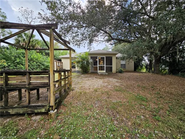3621  45th NE AVE, Naples, FL 34120