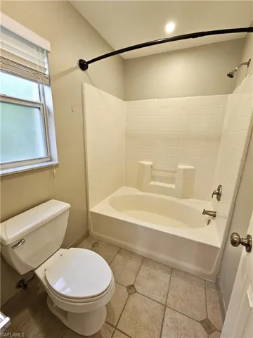 3621  45th NE AVE, Naples, FL 34120