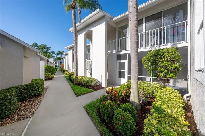 433  Country Hollow  CT, Naples, FL 34104
