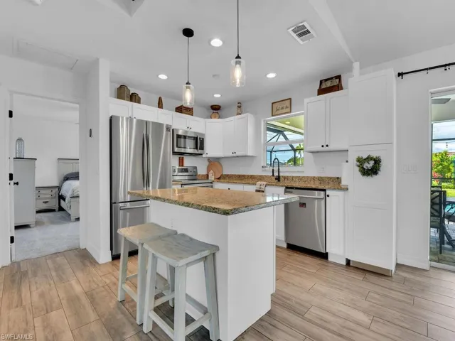Cottage-Chic Kitchen Design