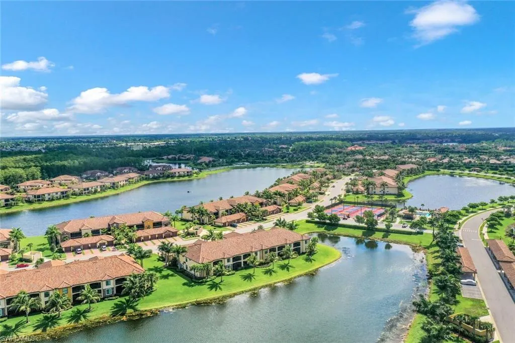 9735 Acqua CT, Naples, FL 34113,225013172