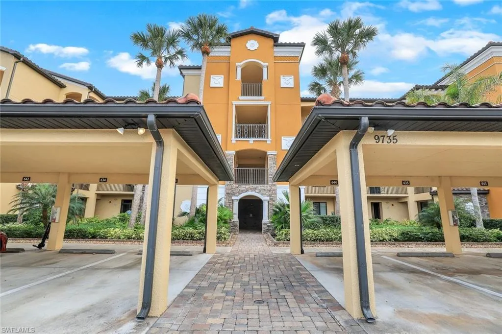 9735 Acqua CT, Naples, FL 34113,225013172