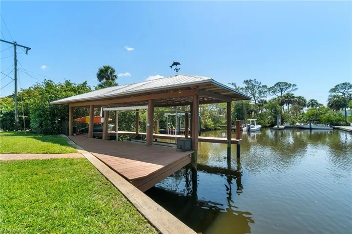 2180 Harbor Ln, Naples, Florida 34104