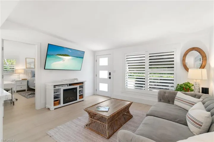 2180 Harbor Ln, Naples, Florida 34104