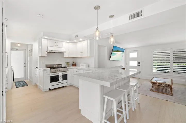2180 Harbor Ln, Naples, Florida 34104