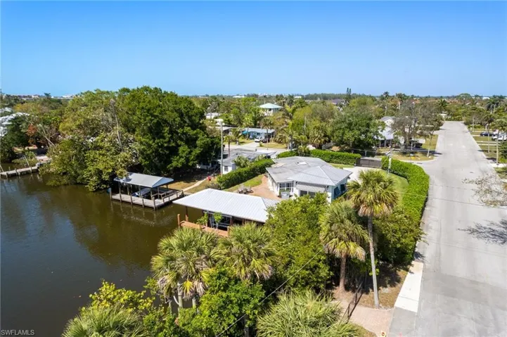 2180 Harbor Ln, Naples, Florida 34104