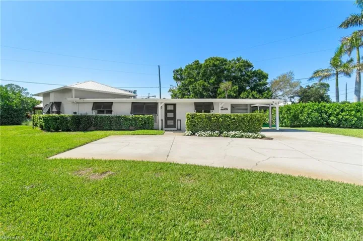 2180 Harbor Ln, Naples, Florida 34104
