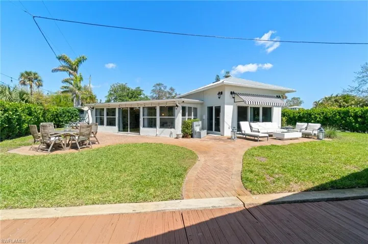 2180 Harbor Ln, Naples, Florida 34104