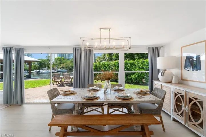 2180 Harbor Ln, Naples, Florida 34104