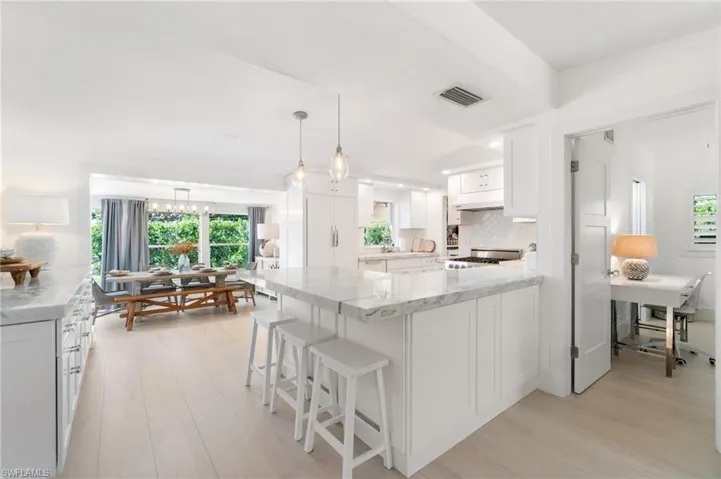 2180 Harbor Ln, Naples, Florida 34104