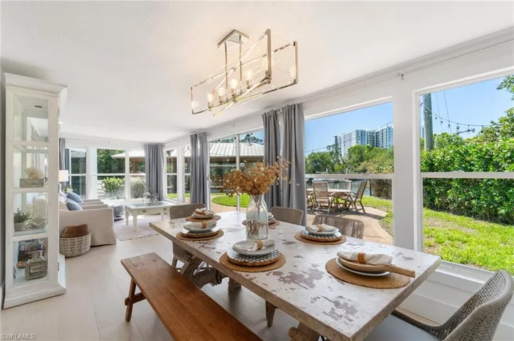 2180 Harbor Ln, Naples, Florida 34104