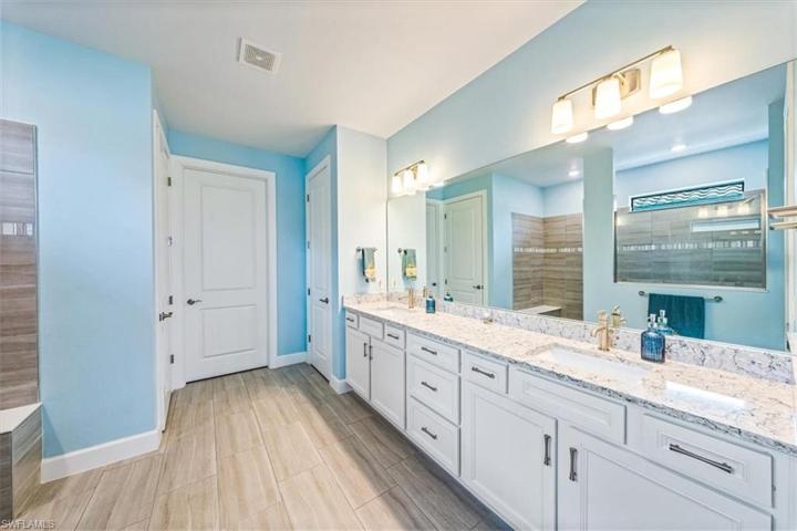 Owners Bath