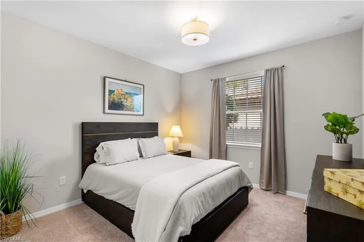 9365  Pocida  CT, Naples, FL 34119
