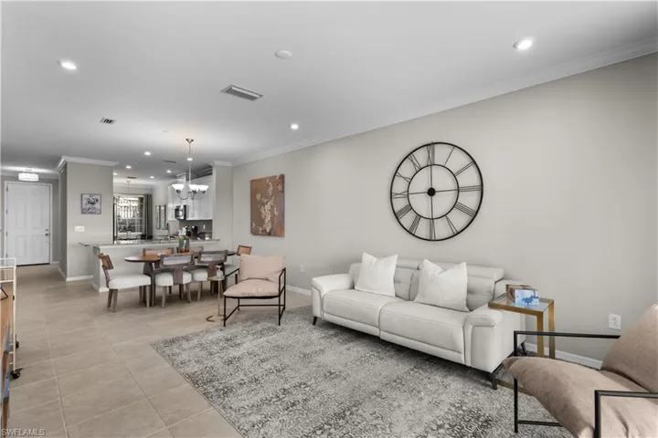 9365  Pocida  CT, Naples, FL 34119