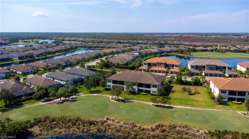 9365  Pocida  CT, Naples, FL 34119