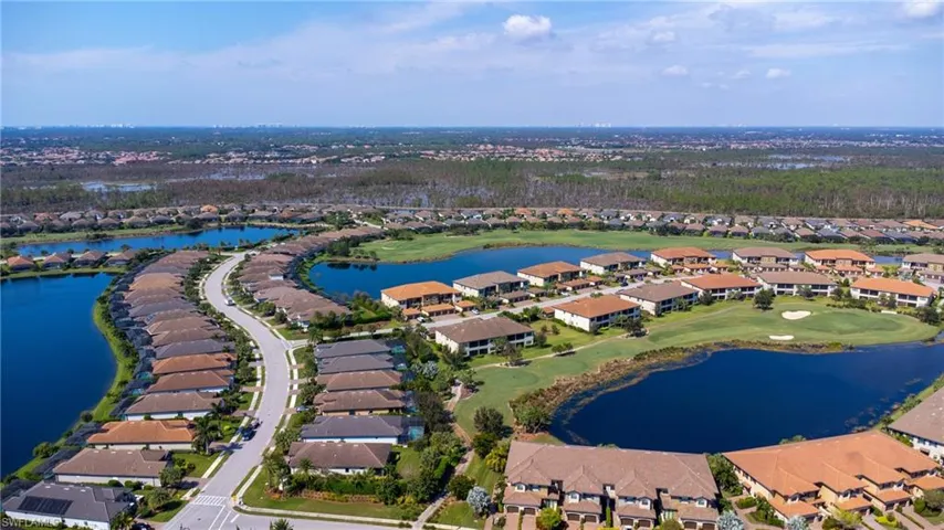 9365  Pocida  CT, Naples, FL 34119
