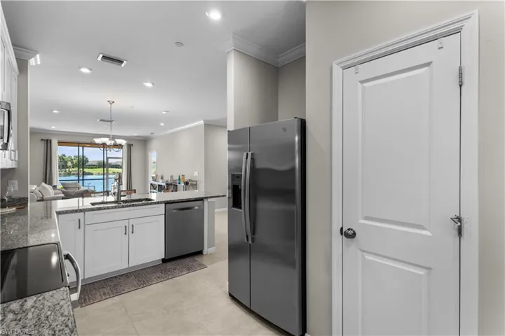 9365  Pocida  CT, Naples, FL 34119
