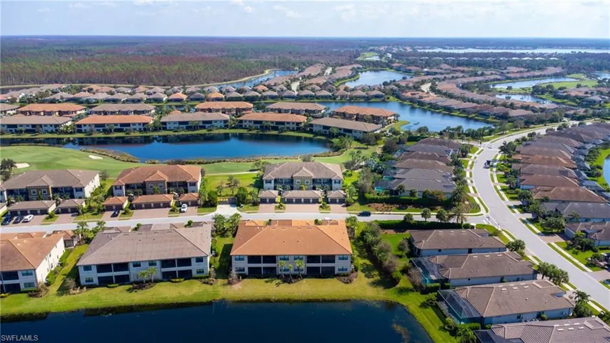 9365  Pocida  CT, Naples, FL 34119