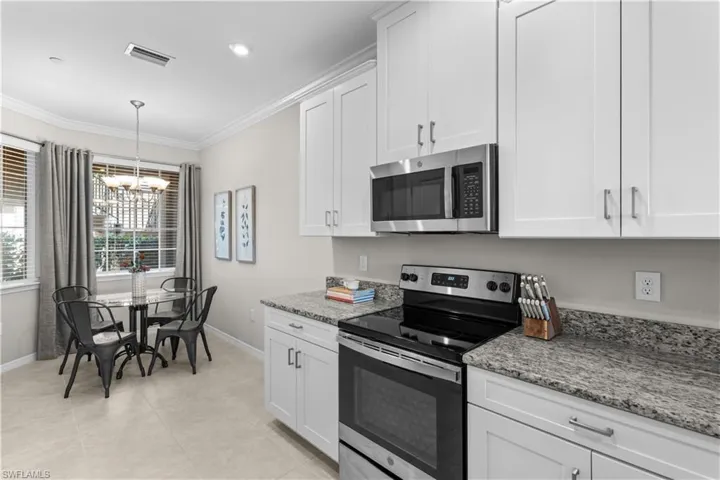 9365  Pocida  CT, Naples, FL 34119