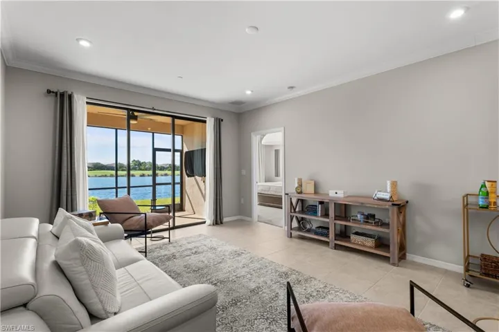 9365  Pocida  CT, Naples, FL 34119