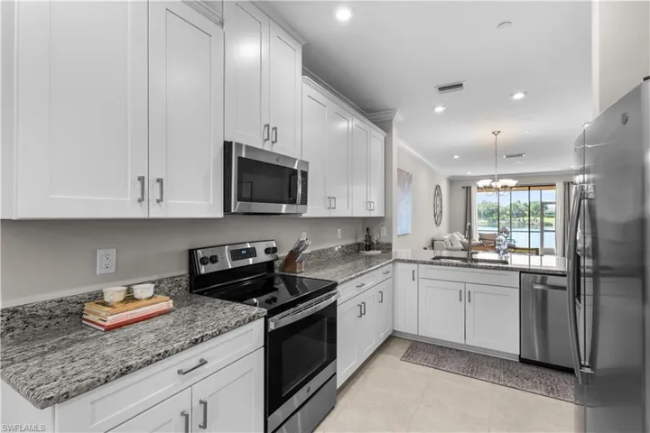 9365  Pocida  CT, Naples, FL 34119