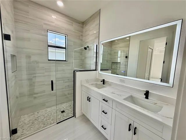 2706 Floyd Ave S, Lehigh Acres, Florida 33976